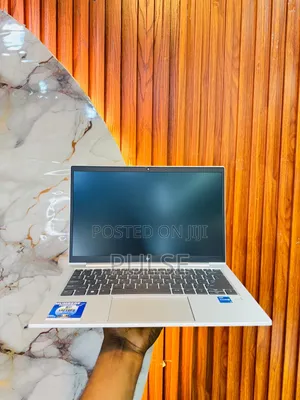 Laptop HP EliteBook 830 G8 8GB Intel Core i5 SSD 256GB