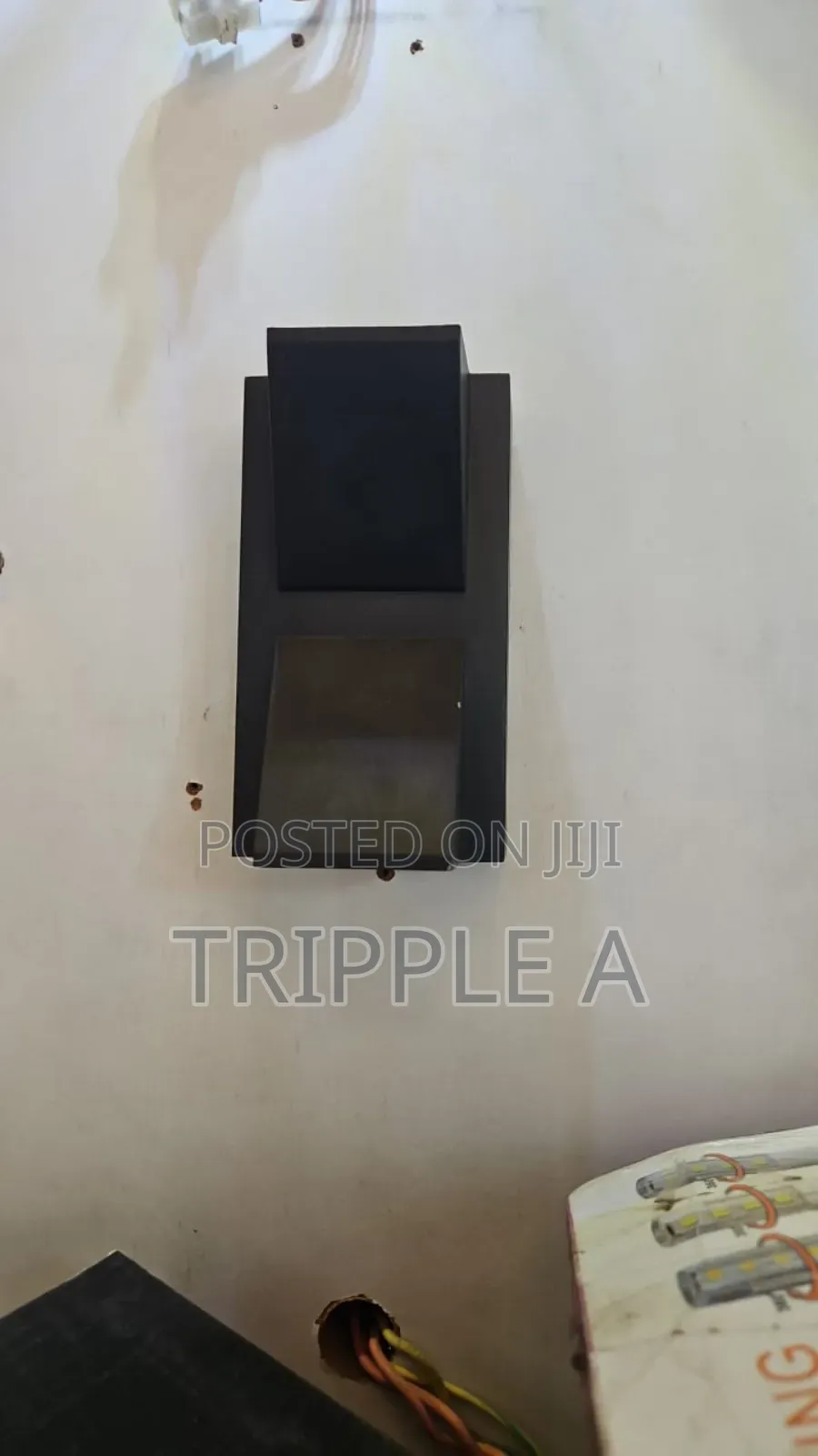2 Way Deco Led Wall Light