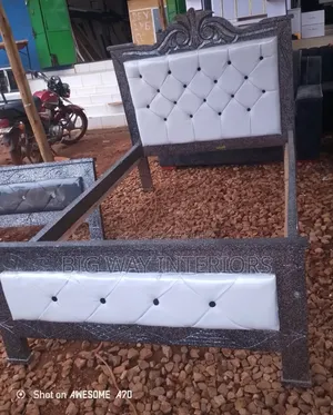 Flowered Terrazzo Bed 4*6