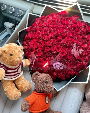Huge Red Rose Bouquet