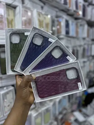 Textured "Fashion Case