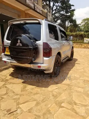Mitsubishi Pajero 2006 Silver