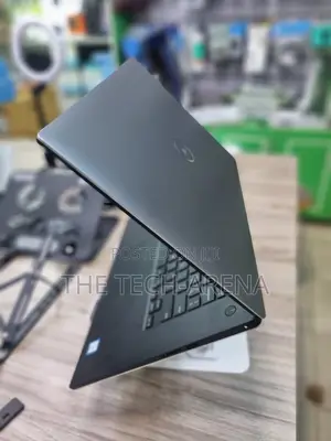 New Laptop Dell Precision 5540 16GB Intel Core i7 SSD 512GB