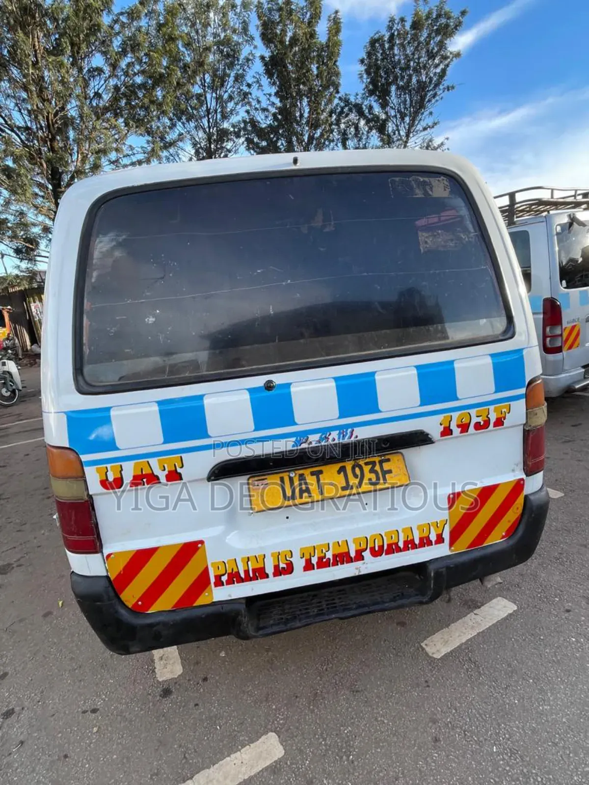 Toyota Grand HiAce 2006 White