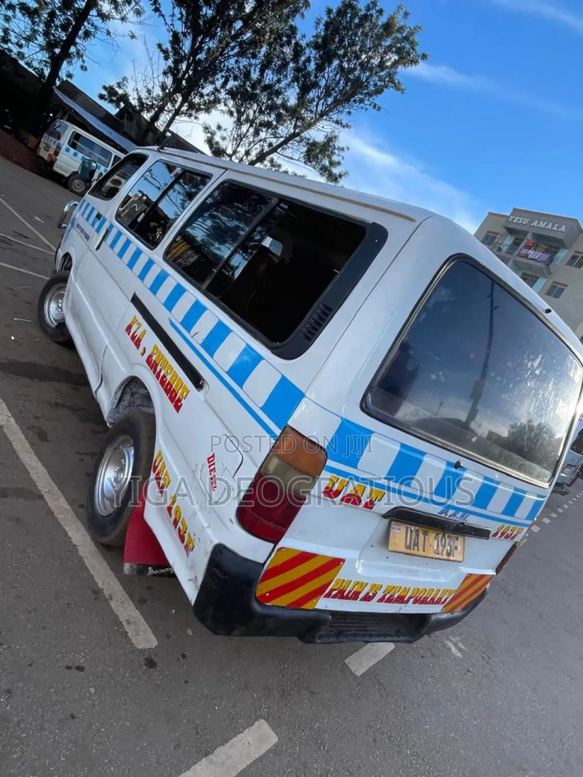 Toyota Grand HiAce 2006 White