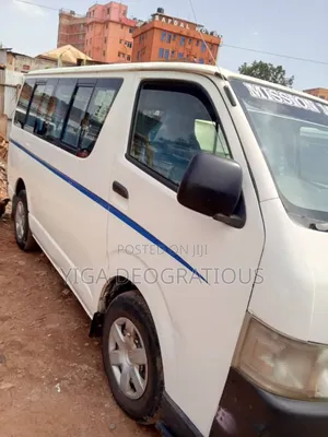 Toyota Grand HiAce 2015 White