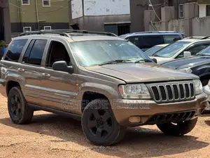 Jeep Cherokee 2002 Beige