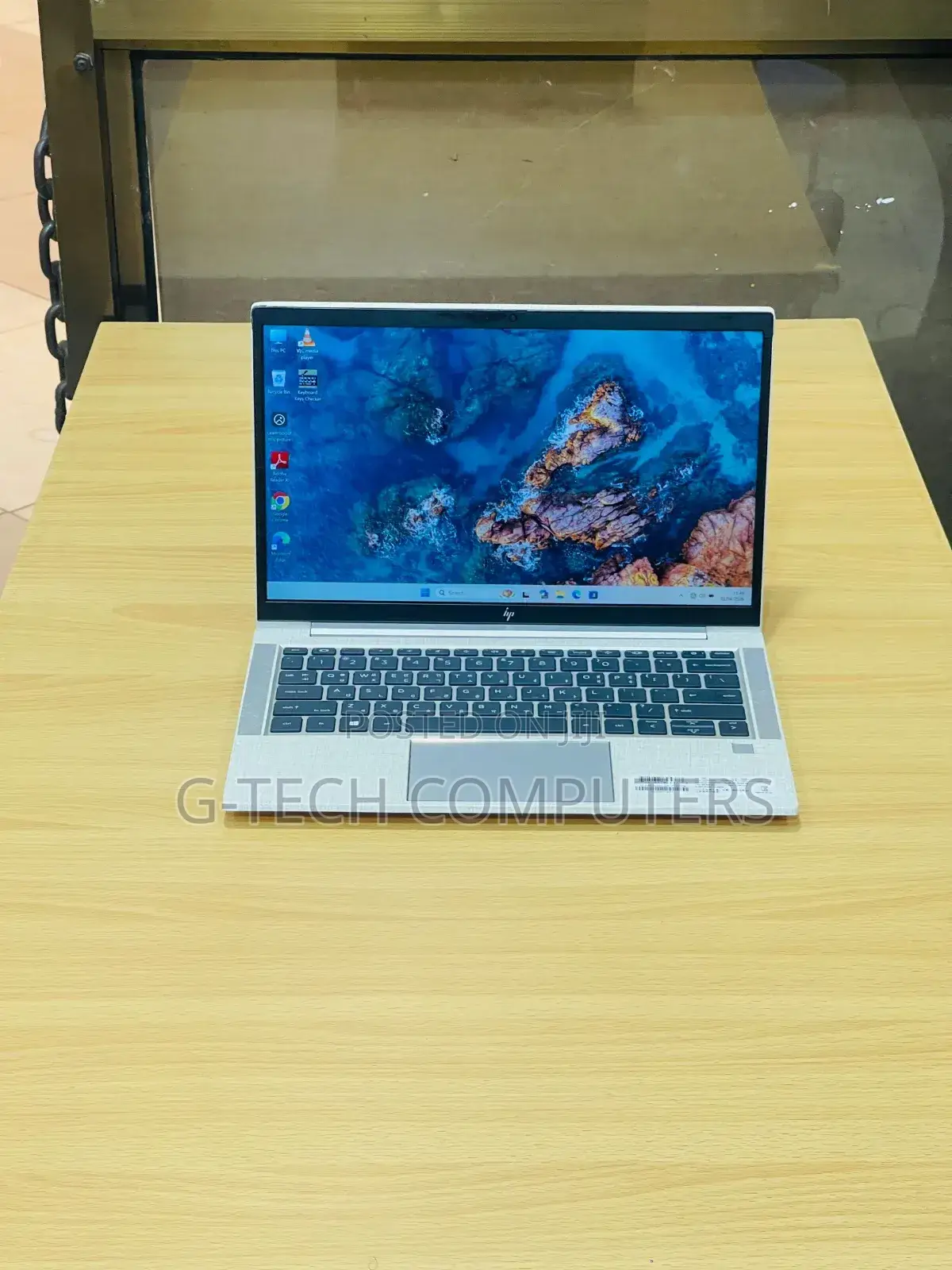 New Laptop HP EliteBook 830 G8 8GB Intel Core i5 SSD 256GB