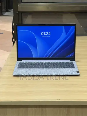 New Laptop Lenovo IdeaPad 1 8GB Intel Core i7 SSD 256GB