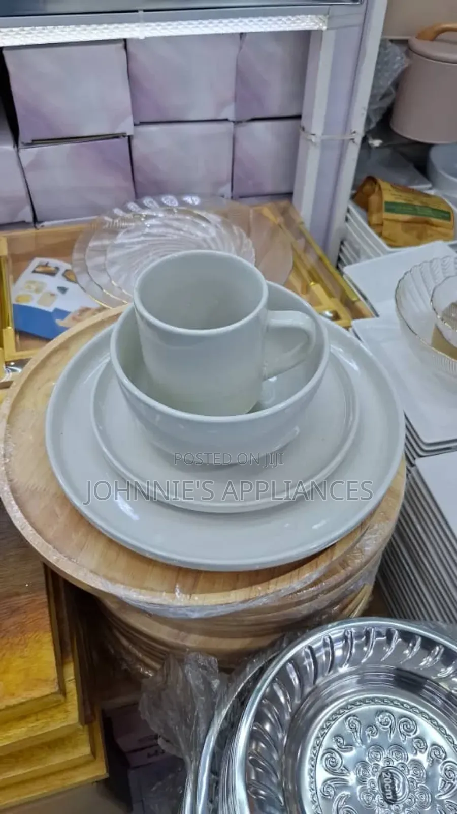 Elegant White Ceramic Dinner Set With Mug, Bowl Plates 16pics