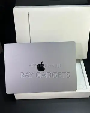 Laptop Apple MacBook 2020 16GB Intel Core i7 SSD 512GB