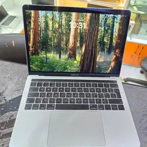 Laptop Apple MacBook 2020 16GB Intel Core i7 SSD 512GB