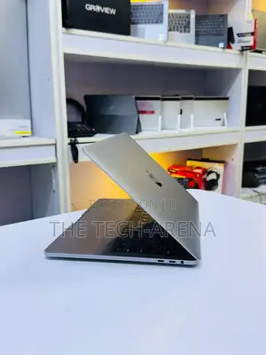 Laptop Apple MacBook Pro 2018 16GB Intel Core i5 SSD 512GB