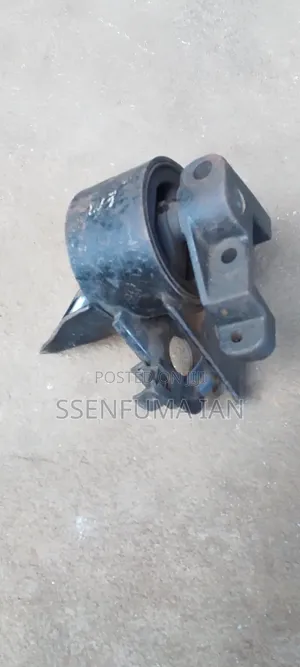 Nissan X-Trail Ordinary Engine Mounting
