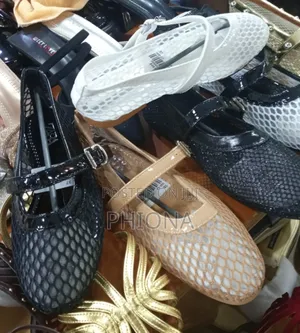 Netted Shoe Pumps