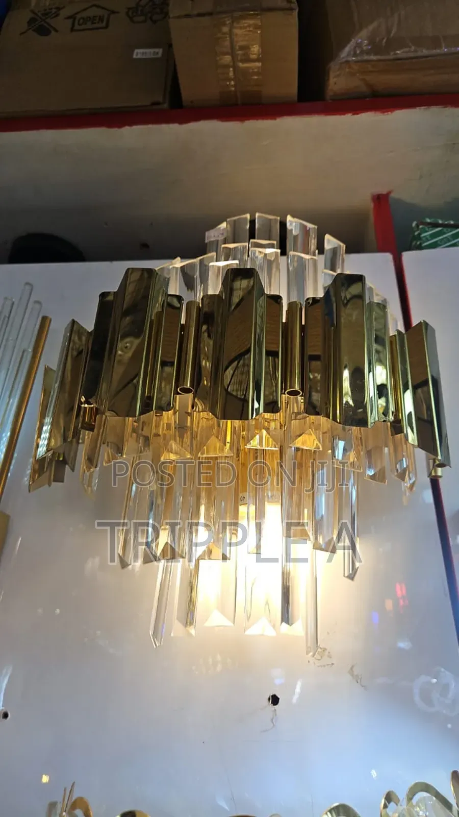 Gold Metal Wall Sconce With Crystal Drops