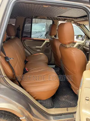 Jeep Cherokee 2002 Beige