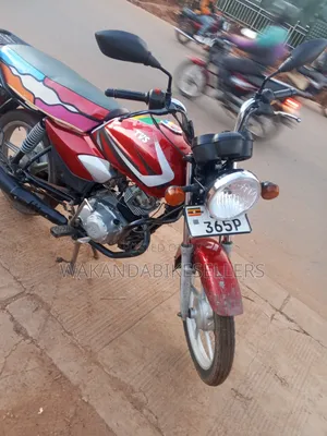 TVS HLX 125 2023 Red