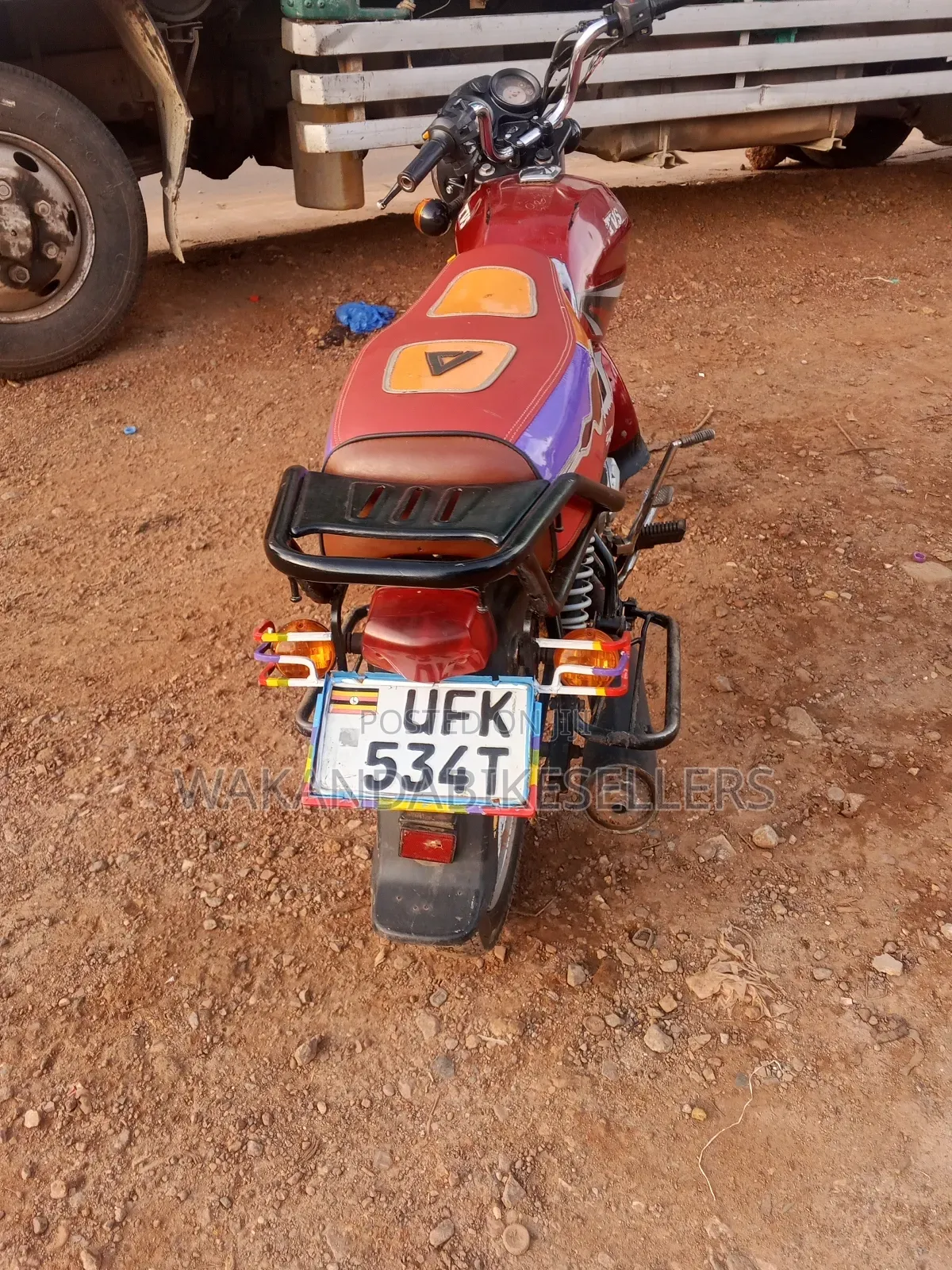 TVS HLX 125 2023 Red