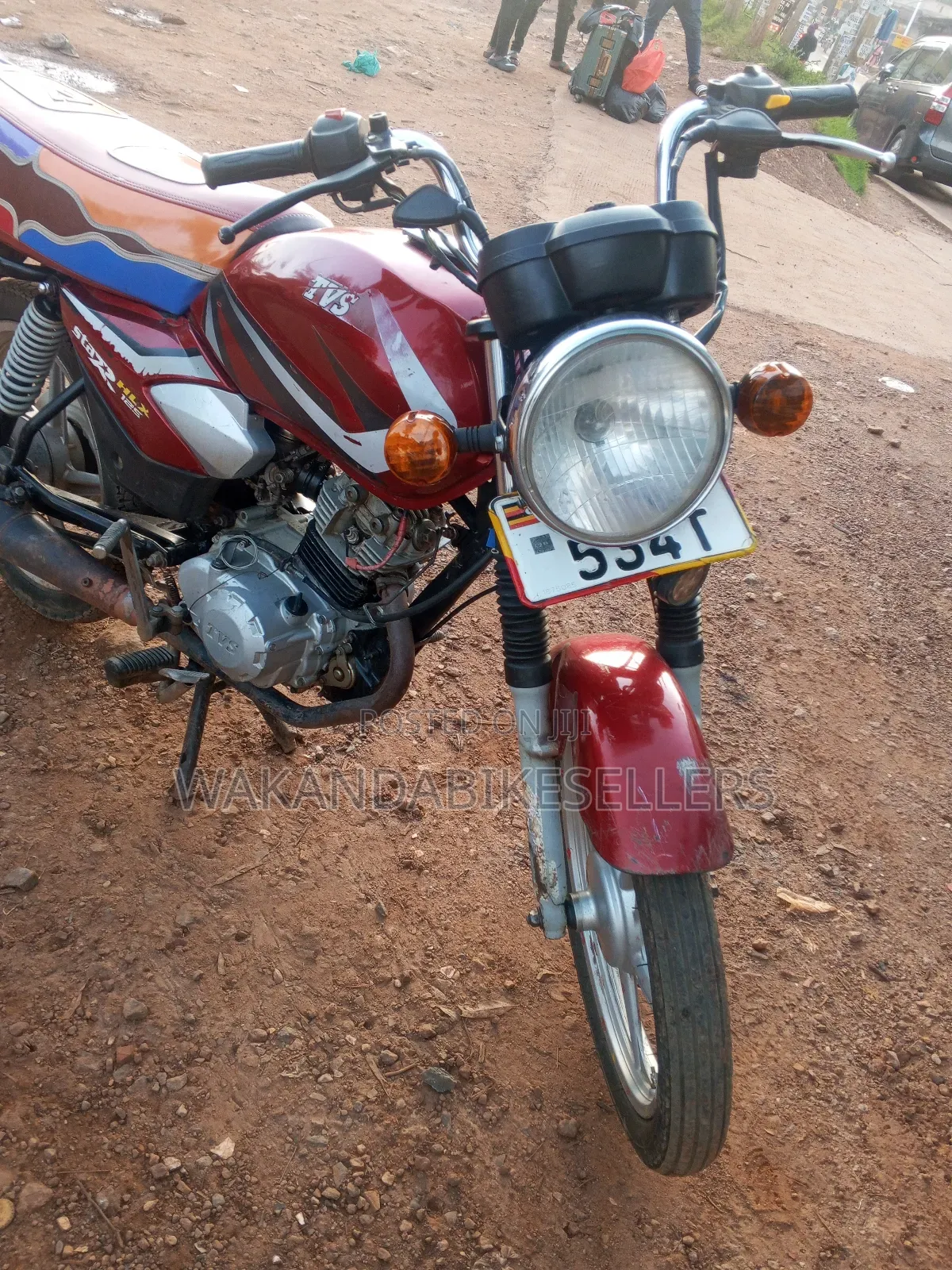 TVS HLX 125 2023 Red