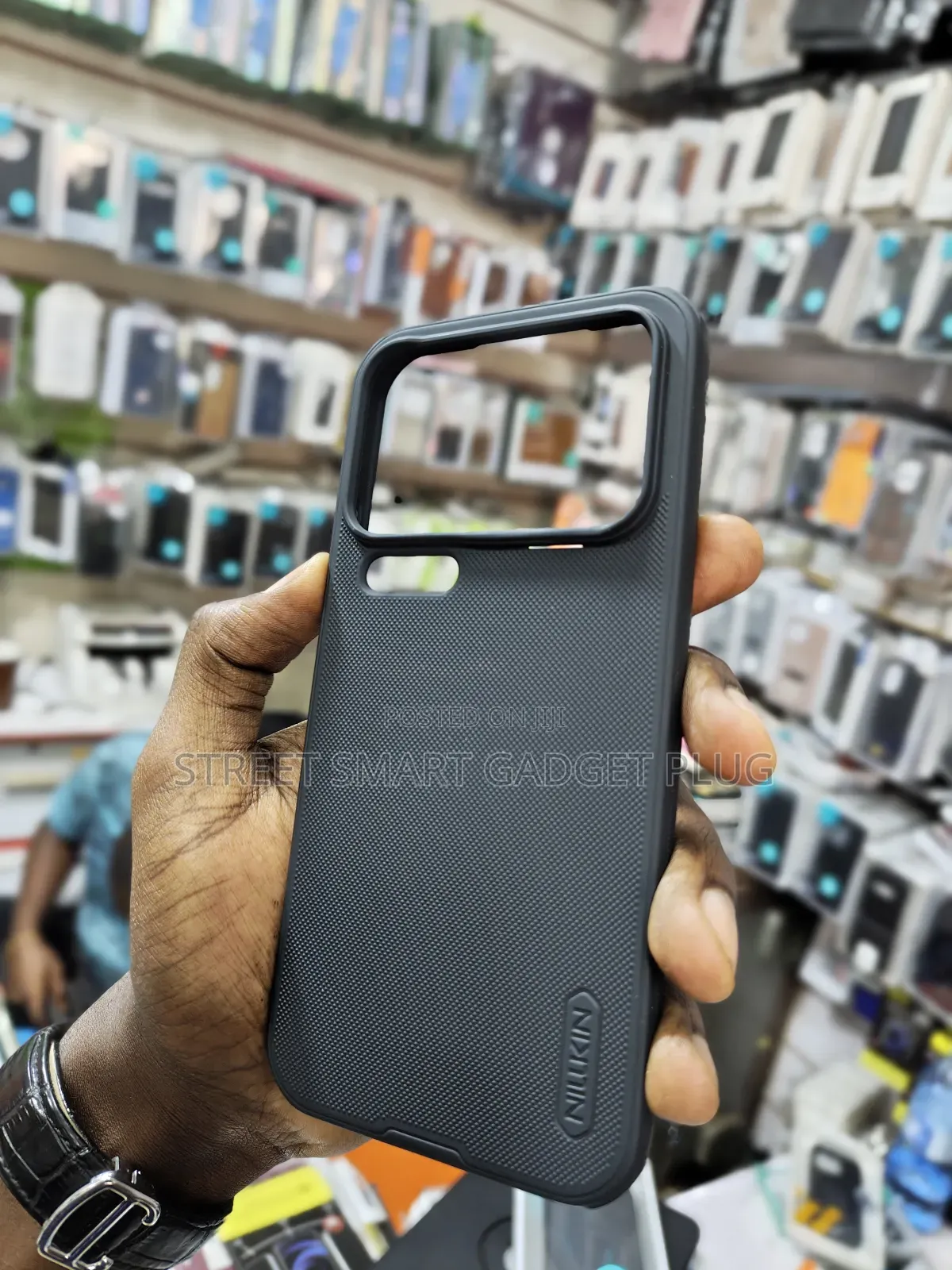 Xiaomi 17 Pro Max Cases