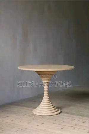 Bar Round Table