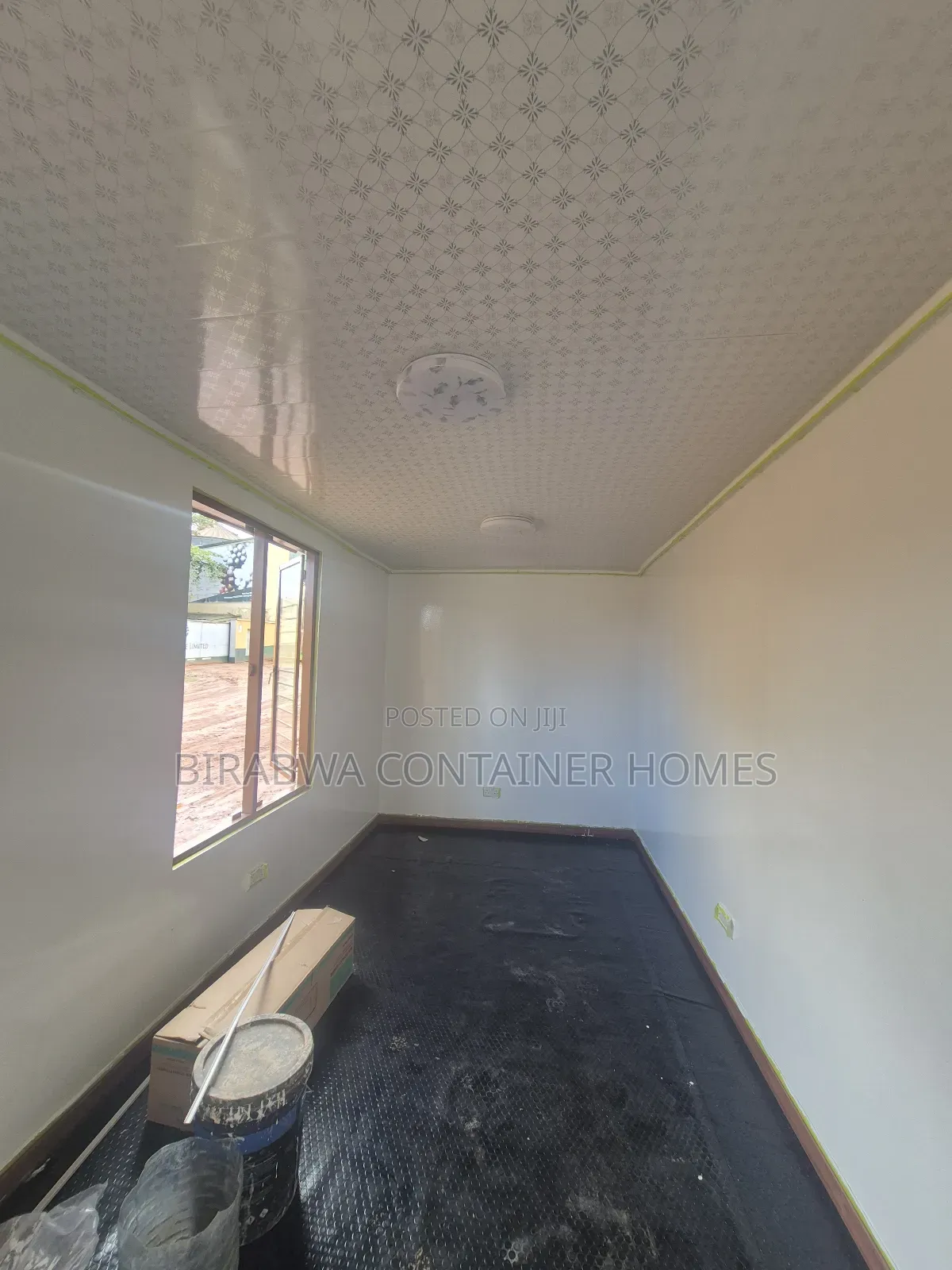 24 Ft Office Container With Ac 1200btu