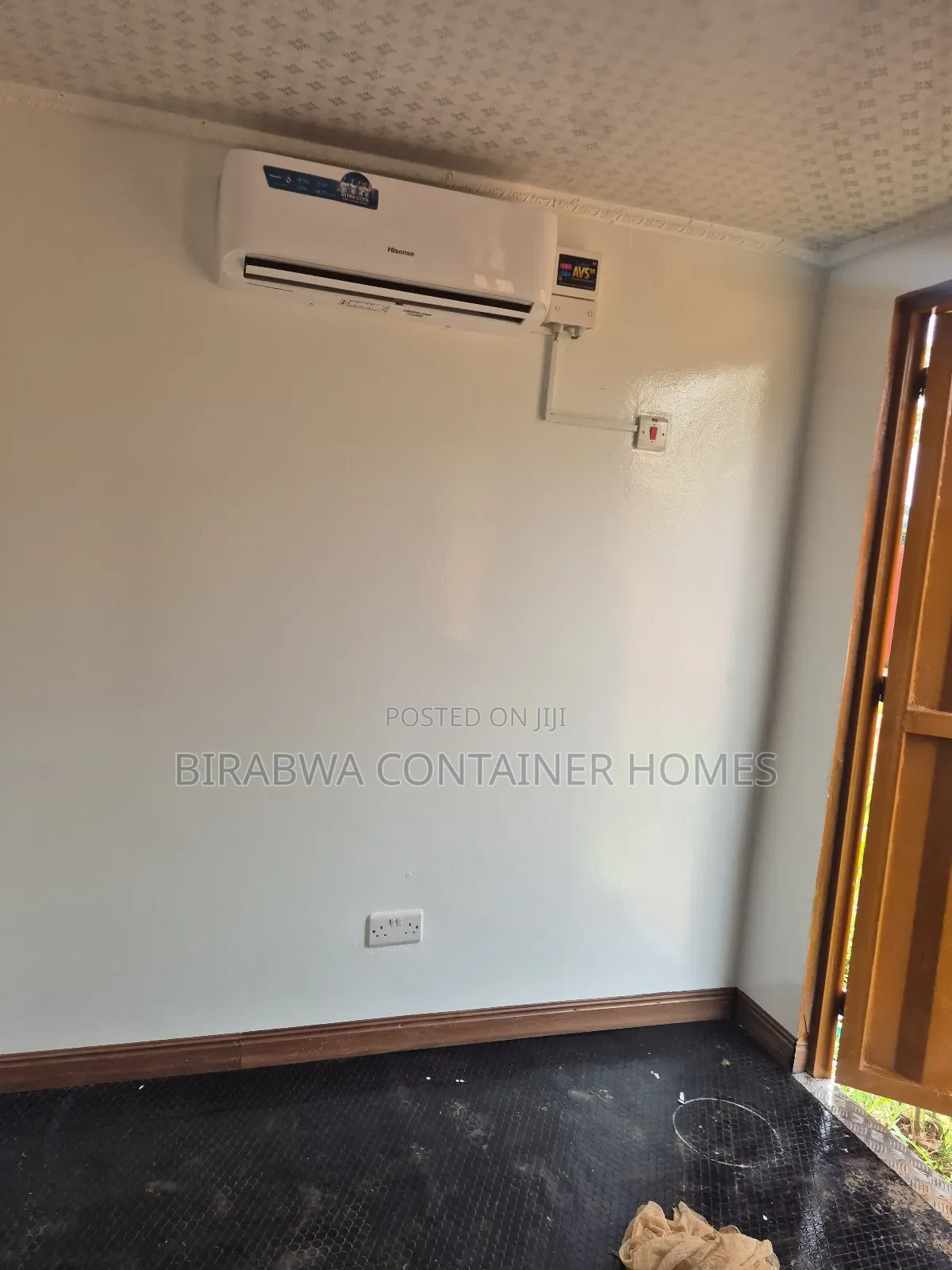 24 Ft Office Container With Ac 1200btu