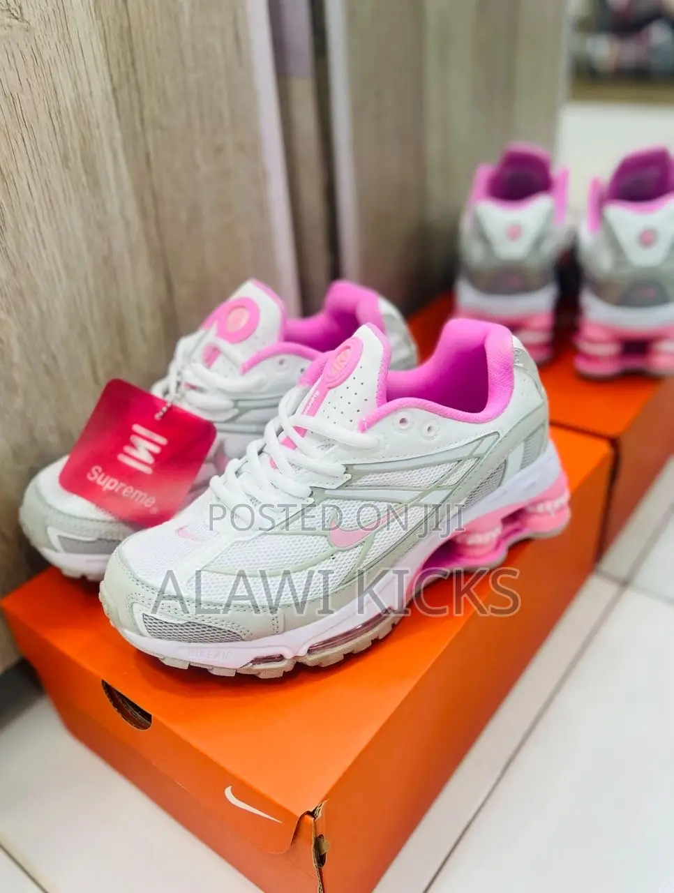 Nike Shox R4