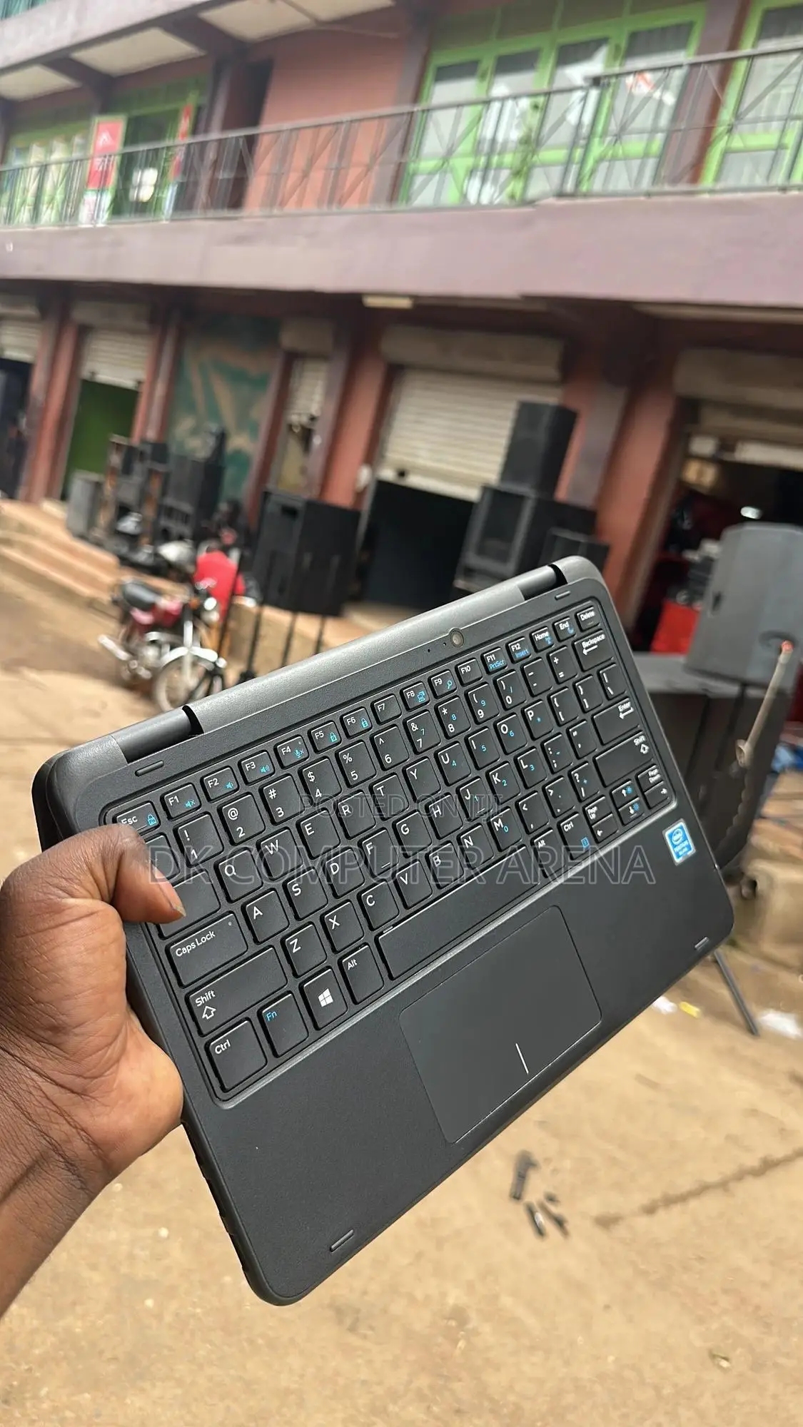 Laptop Dell Latitude 3189 4GB Intel Celeron SSD 128GB