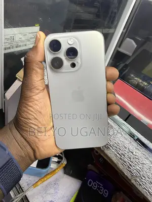 Apple iPhone 15 Pro 128 GB Gray