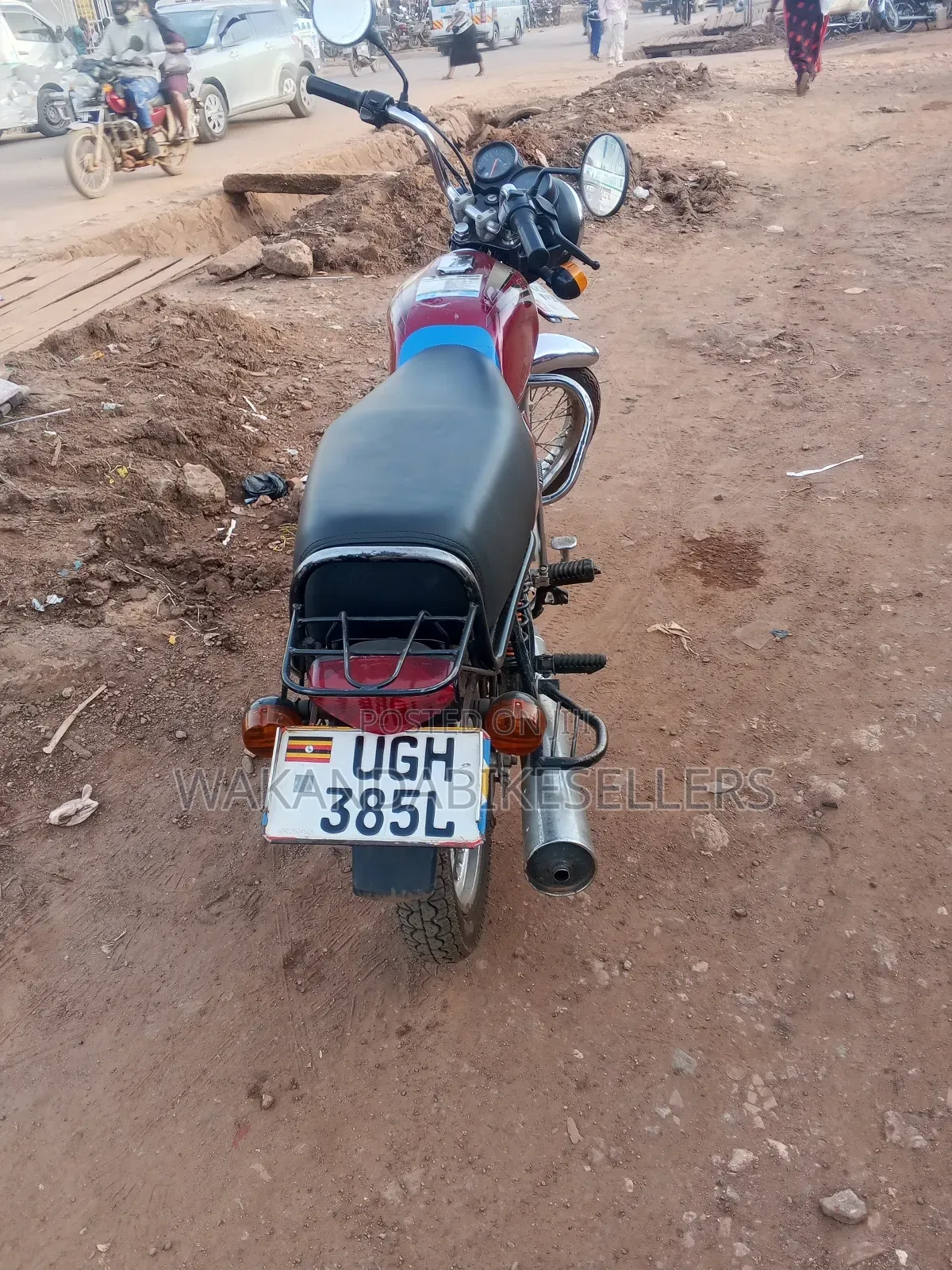 Bajaj Boxer 100 2024 Red