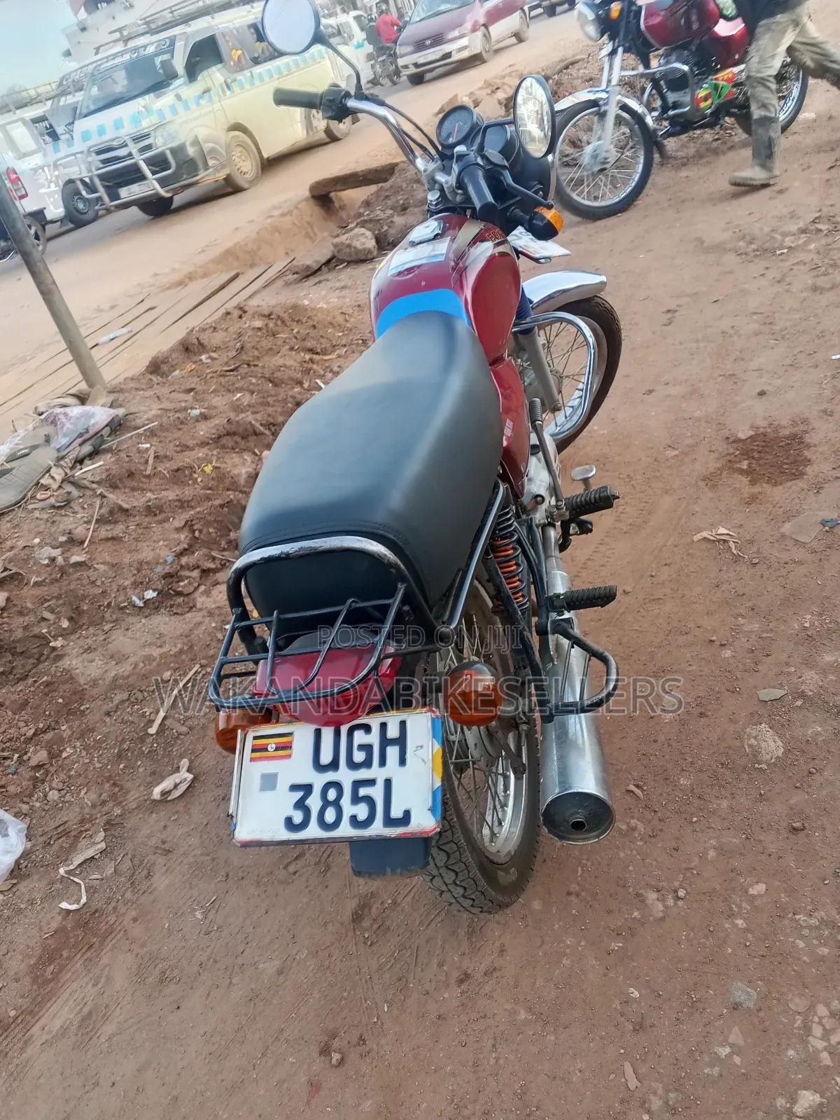 Bajaj Boxer 100 2024 Red
