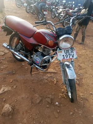 Bajaj Boxer 100 2021 Red