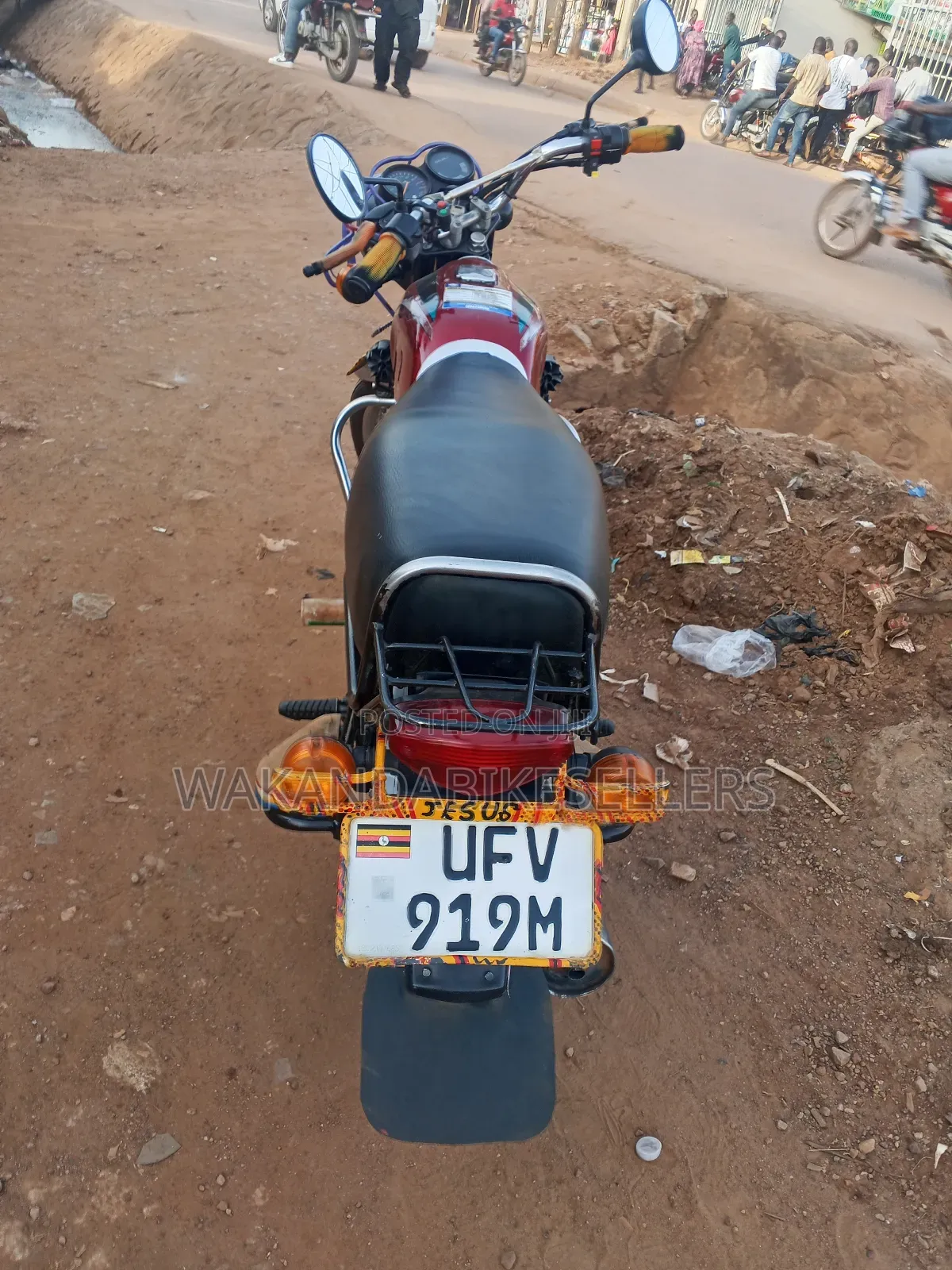 Bajaj Boxer 100 2023 Red