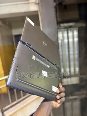 Laptop Dell Latitude 7410 32GB Intel Core i7 SSD 512GB