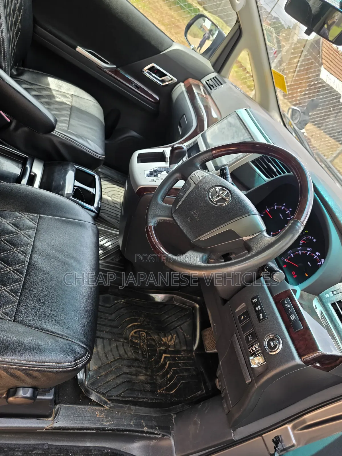 Toyota Alphard 2012 Gray