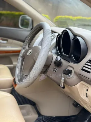 Toyota Harrier 2.4 2012 White