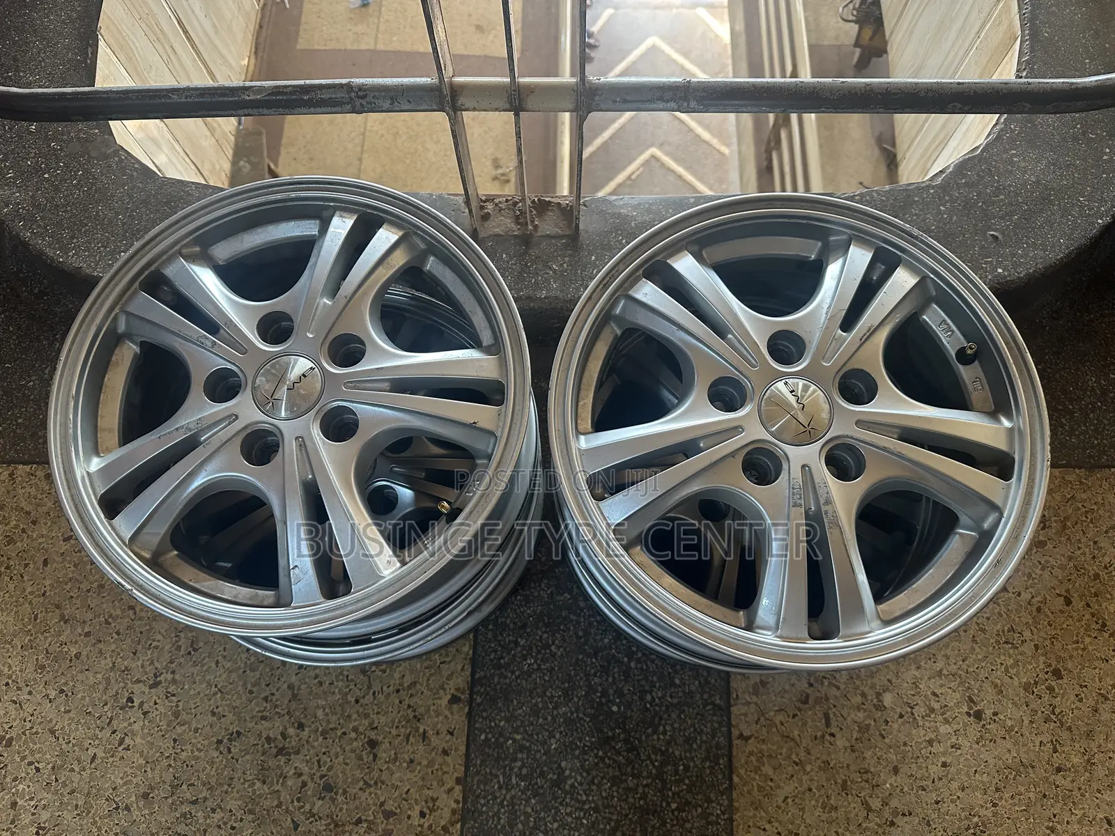 It’S Rim Size 15 Japan  Container 