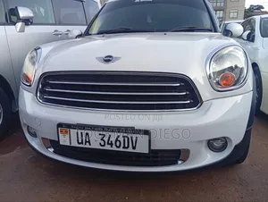 Mini Cooper 2dr Convertible (1.6L 4cyl 6M) 2015 White