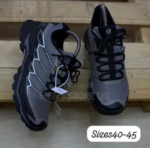 Solomon Gore-Tex Classic Authentic Premium Hiking Shoes