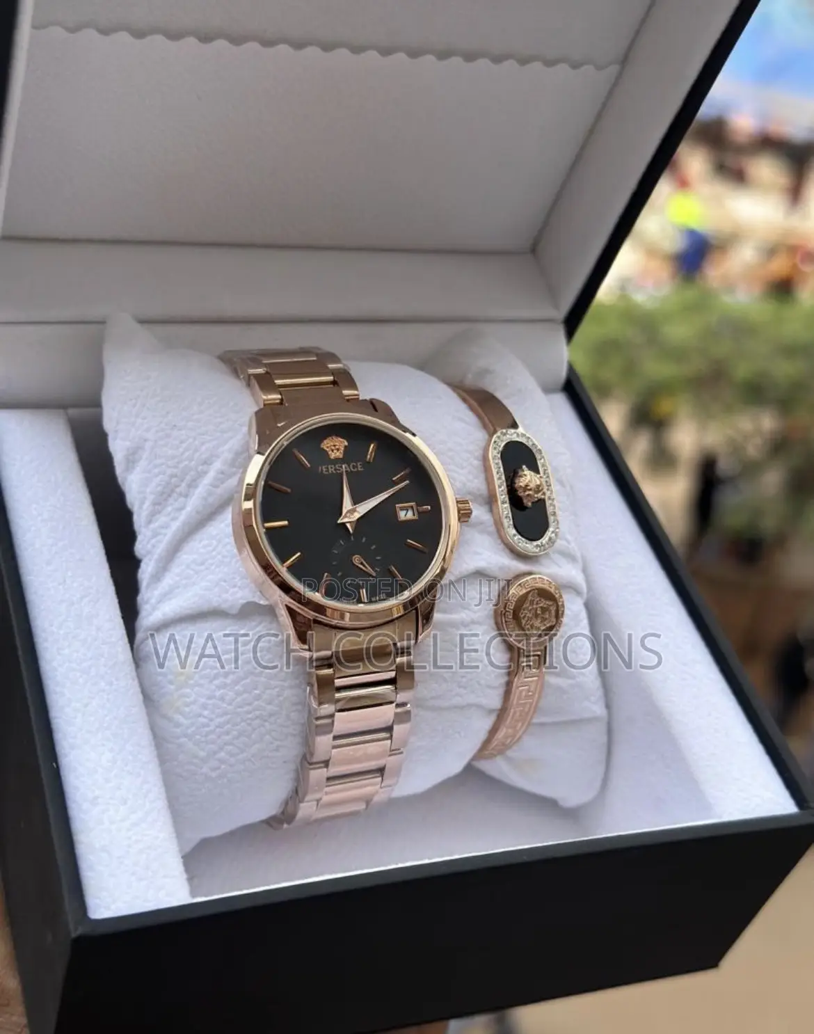 Ladies Versace Watch With a Bracelet