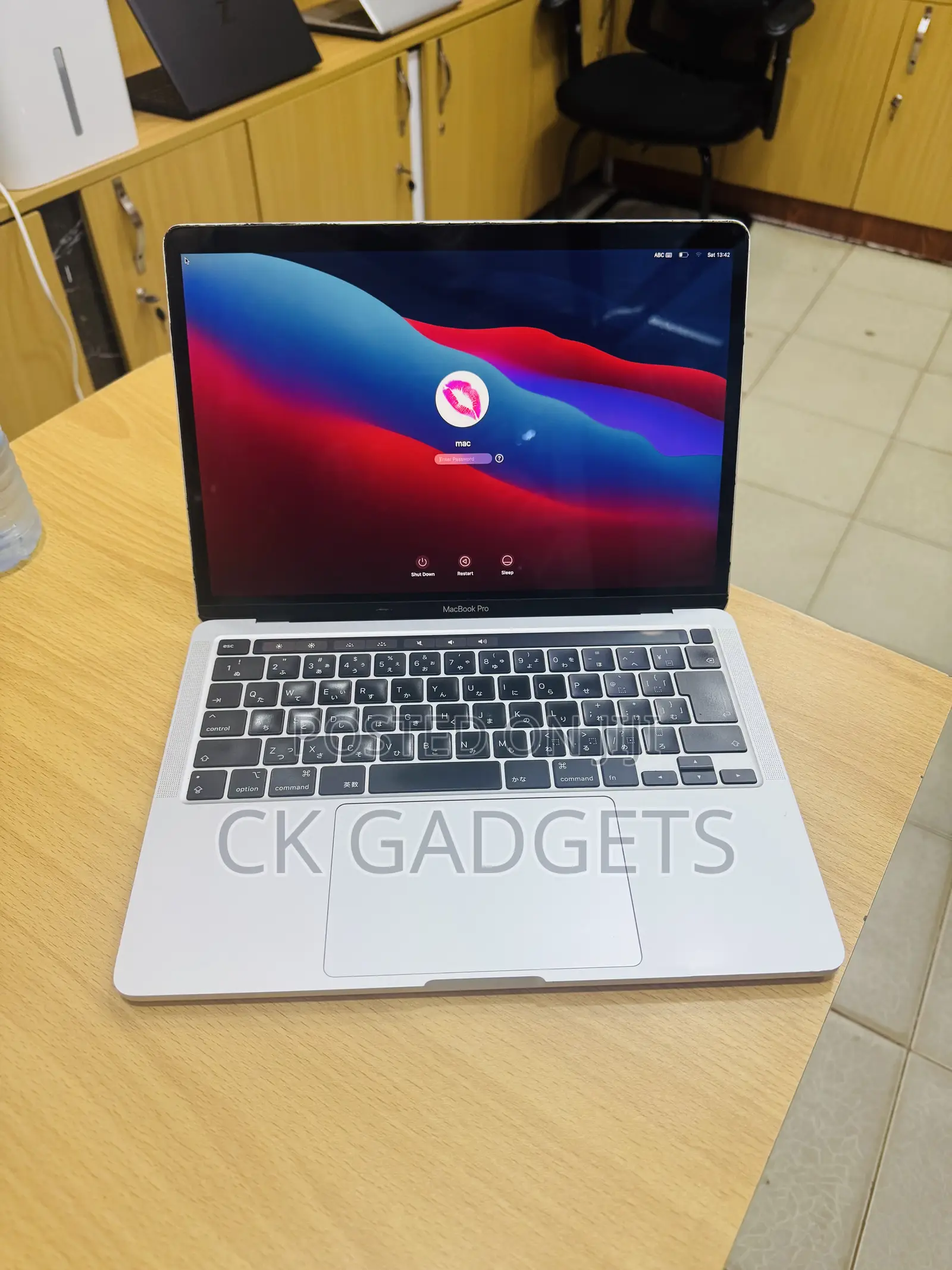 Laptop Apple MacBook Pro 2017 8GB Intel Core i5 SSD 128GB