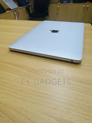 Laptop Apple MacBook Pro 2017 8GB Intel Core i5 SSD 128GB