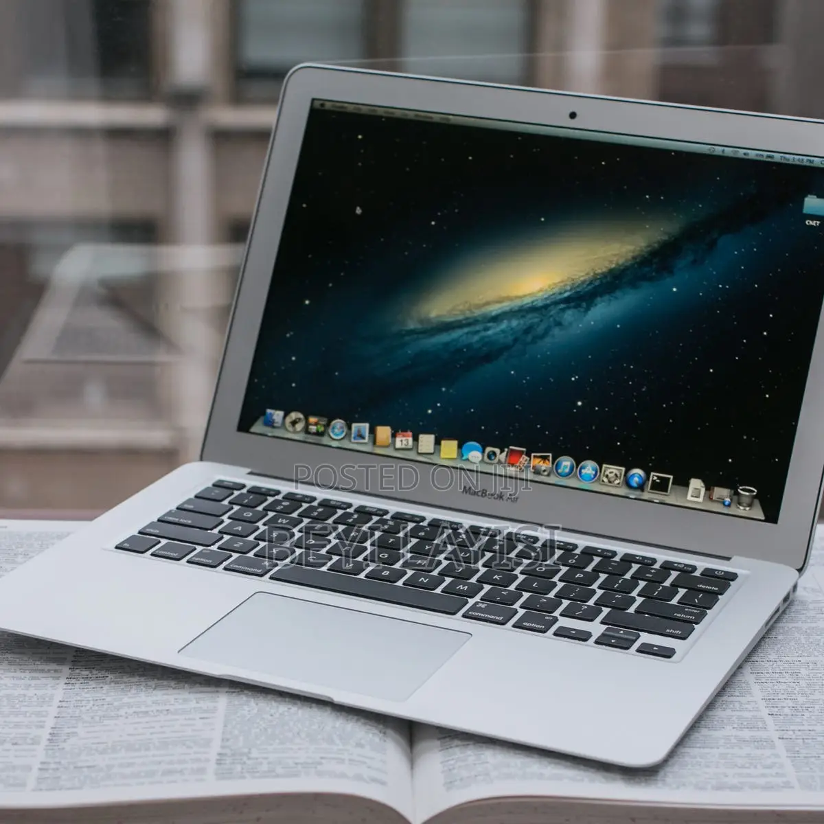 Laptop Apple MacBook Air 4GB Intel Core i5 SSD 256GB