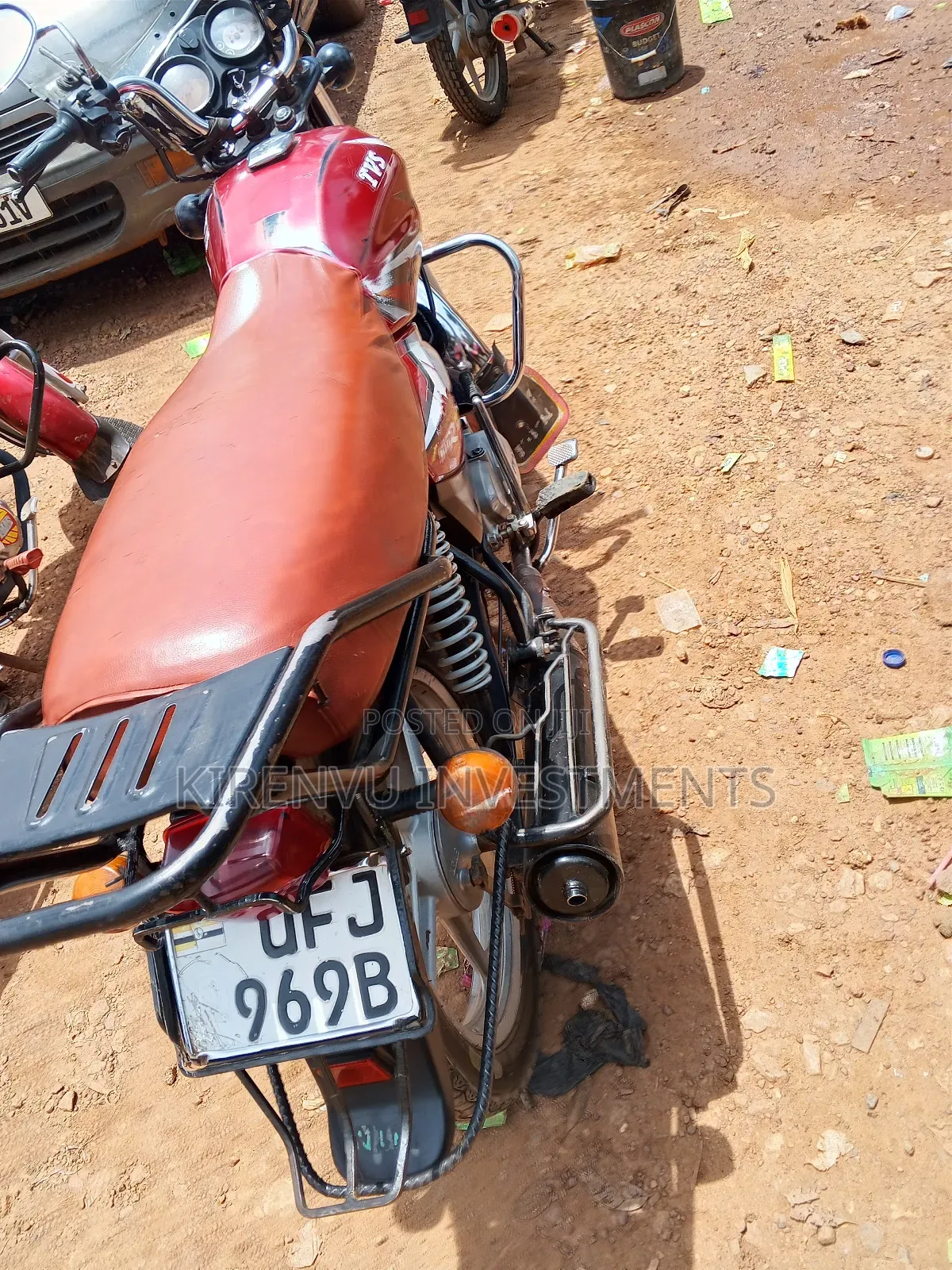 TVS HLX 125 2022 Red