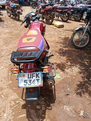 TVS HLX 125 2020 Red