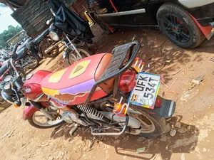 TVS HLX 125 2020 Red