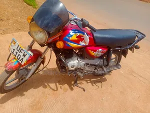 Bajaj Boxer 125 2020 Red