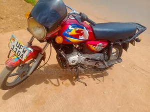 Bajaj Boxer 125 2020 Red